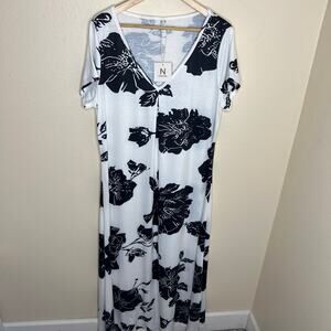 Noracora White Black Flowers Vneck Dress XXL